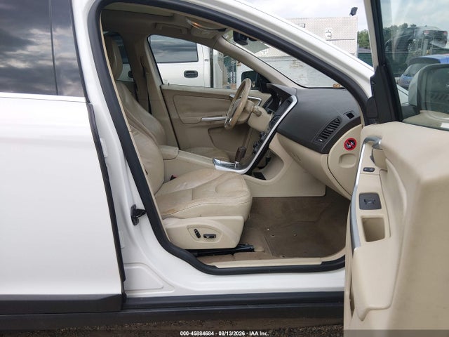 45884684 :رقم المزاد ، YV4952DL3B2183312 vin ، 2011 Volvo Xc60 3.2 مزاد بيع
