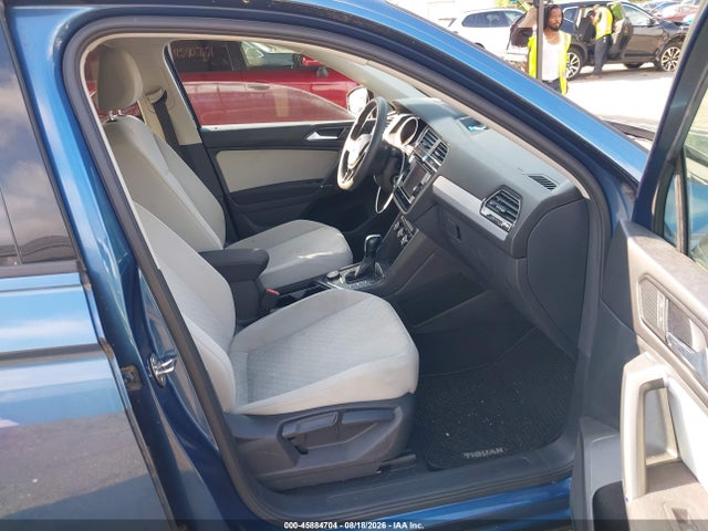 45884704 :رقم المزاد ، 3VV0B7AX4JM123394 vin ، 2018 Volkswagen Tiguan 2.0t S مزاد بيع