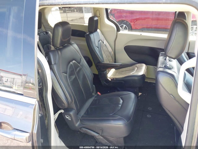 2018 Chrysler Pacifica Touring L მანქანა იყიდება აუქციონზე, vin: 2C4RC1BGXJR193148, აუქციონის ნომერი: 45884798