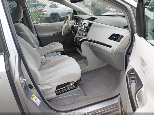 Продаж на аукціоні авто 2011 Toyota Sienna Le V6, vin: 5TDKK3DC4BS066723, номер лоту: 45884825
