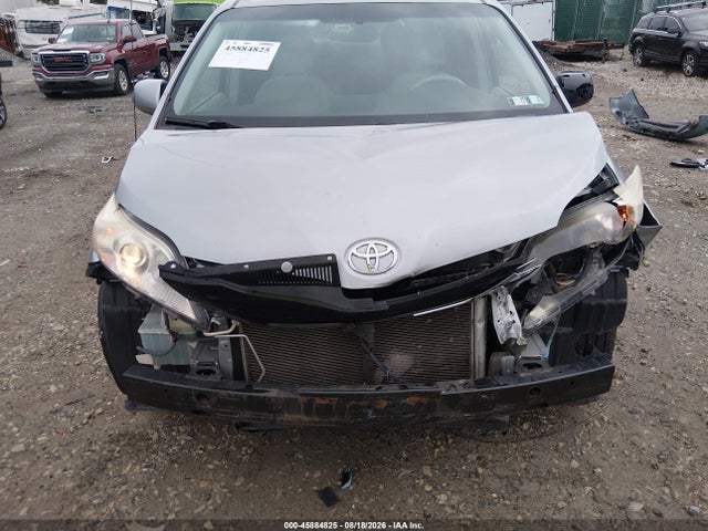Продаж на аукціоні авто 2011 Toyota Sienna Le V6, vin: 5TDKK3DC4BS066723, номер лоту: 45884825