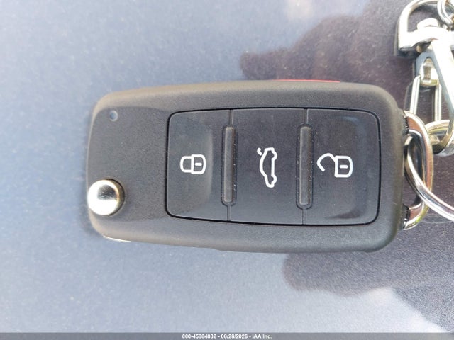 Продажа на аукционе авто 2011 Volkswagen Gti 2-door, vin: WVWFD7AJ1BW321706, номер лота: 45884832