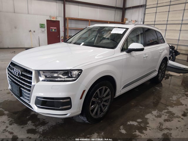 Audi Q7 2.0t Premium 2018 WA1AHAF76JD013900 Image 2