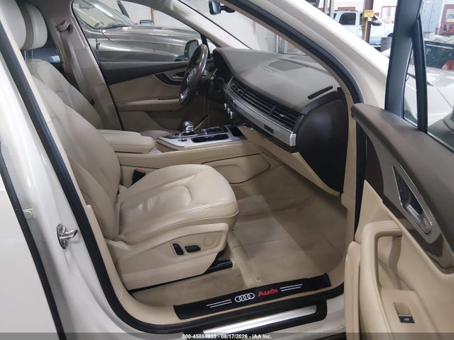 Audi Q7 2.0t Premium 2018 WA1AHAF76JD013900 Image 5