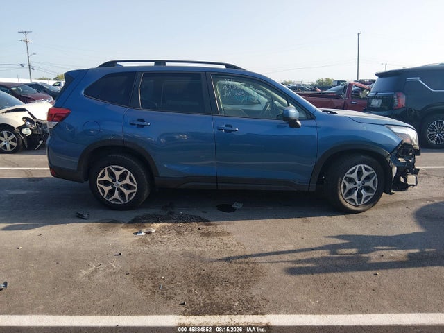 Продаж на аукціоні авто 2021 Subaru Forester Premium, vin: JF2SKAFCXMH497688, номер лоту: 45884852