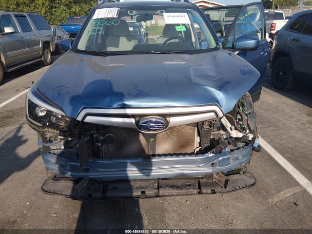 Продаж на аукціоні авто 2021 Subaru Forester Premium, vin: JF2SKAFCXMH497688, номер лоту: 45884852