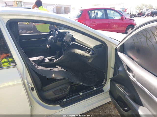 Продажа на аукционе авто 2022 Toyota Camry Xse Awd, vin: 4T1K61BK0NU062876, номер лота: 45884894
