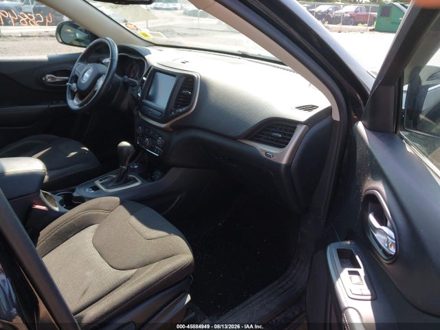 45884949 :رقم المزاد ، 1C4PJMCB6FW792256 vin ، 2015 Jeep Cherokee Latitude مزاد بيع
