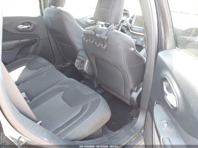 45884949 :رقم المزاد ، 1C4PJMCB6FW792256 vin ، 2015 Jeep Cherokee Latitude مزاد بيع