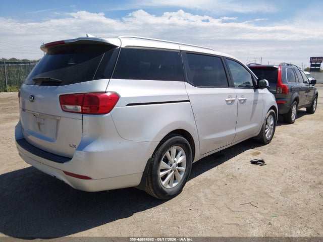 KIA SEDONA LX 2016 KNDMB5C12G6142726 Image 4