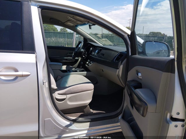 KIA SEDONA LX 2016 KNDMB5C12G6142726 Image 5
