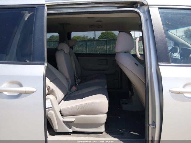 KIA SEDONA LX 2016 KNDMB5C12G6142726 Image 8