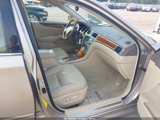 Продажа на аукционе авто 2005 Lexus Es 330, vin: JTHBA30G955067905, номер лота: 45884983