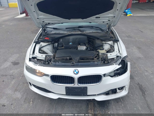 WBA3B5C59FF959489 BMW 328i Xdrive