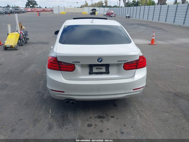 WBA3B5C59FF959489 BMW 328i Xdrive