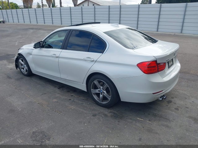 WBA3B5C59FF959489 BMW 328i Xdrive