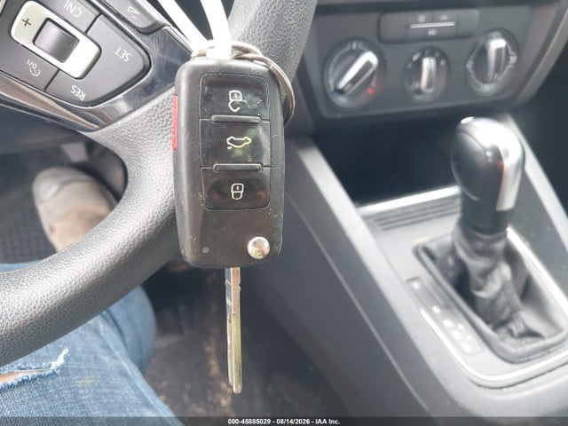 Продаж на аукціоні авто 2017 Volkswagen Jetta 1.4t S, vin: 3VW2B7AJ6HM335952, номер лоту: 45885029