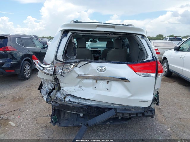 2014 Toyota Sienna Limited V6 7 Passenger მანქანა იყიდება აუქციონზე, vin: 5TDYK3DC4ES425115, აუქციონის ნომერი: 45885047