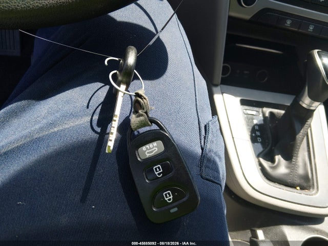 2017 Hyundai Elantra Se მანქანა იყიდება აუქციონზე, vin: KMHD74LF8HU172491, აუქციონის ნომერი: 45885092