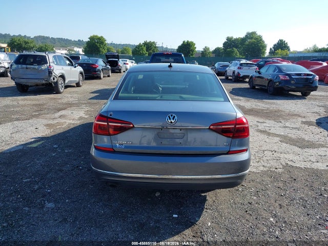 1VWBT7A30HC052852 Volkswagen Passat 1.8t Se