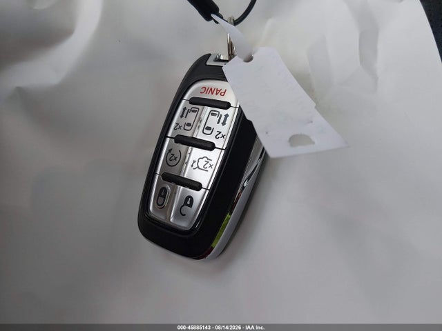 Chrysler Pacifica Limited 2026 2C4RC1GG2TR178834 Image 11