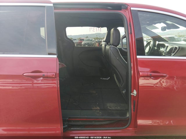 Chrysler Pacifica Limited 2026 2C4RC1GG2TR178834 Image 8