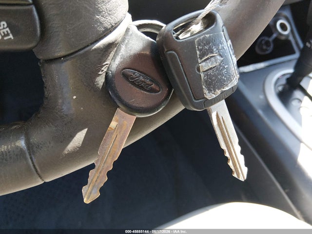 45885144 :رقم المزاد ، 1FMYU93195KC80332 vin ، 2005 Ford Escape Xlt مزاد بيع