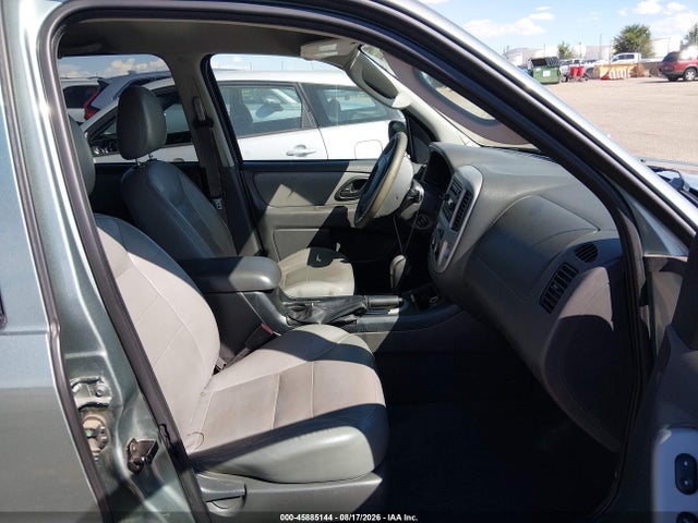 45885144 :رقم المزاد ، 1FMYU93195KC80332 vin ، 2005 Ford Escape Xlt مزاد بيع