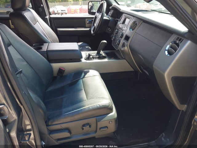 Продажа на аукционе авто 2015 Ford Expedition Xlt, vin: 1FMJU1JT7FEF20047, номер лота: 45885207