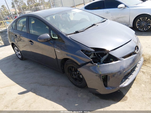 Продажа на аукционе авто 2013 Toyota Prius Three, vin: JTDKN3DU2D5644925, номер лота: 45885219