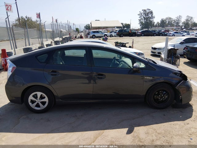 Продажа на аукционе авто 2013 Toyota Prius Three, vin: JTDKN3DU2D5644925, номер лота: 45885219