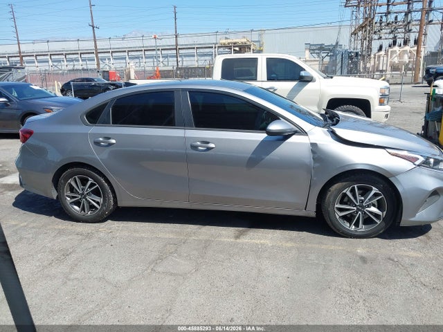 KIA Forte Lxs 2023 3KPF24AD8PE540212 Image 13