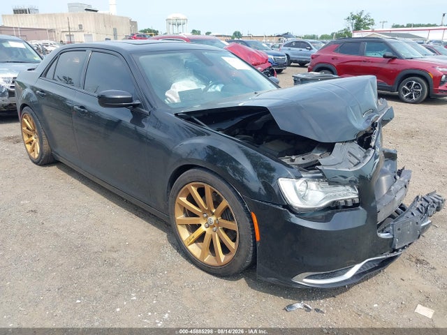 45885298 :رقم المزاد ، 2C3CCARG5FH868370 vin ، 2015 Chrysler 300 Limited مزاد بيع