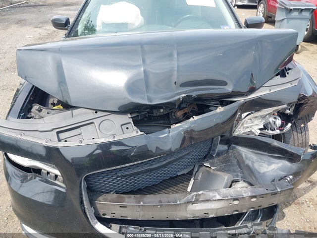 45885298 :رقم المزاد ، 2C3CCARG5FH868370 vin ، 2015 Chrysler 300 Limited مزاد بيع