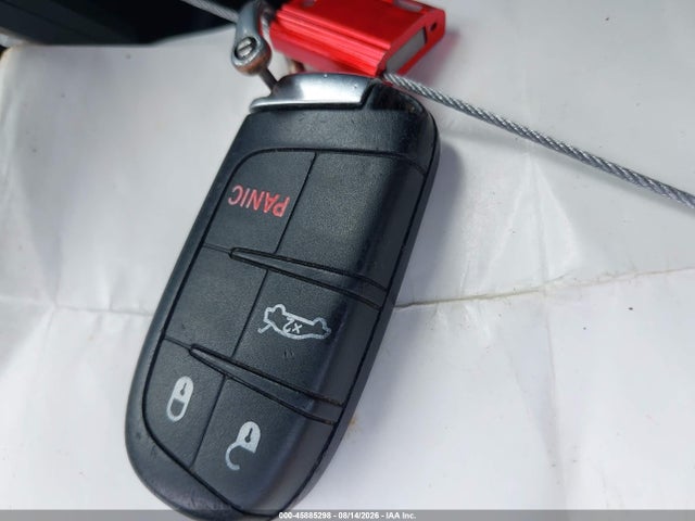 45885298 :رقم المزاد ، 2C3CCARG5FH868370 vin ، 2015 Chrysler 300 Limited مزاد بيع