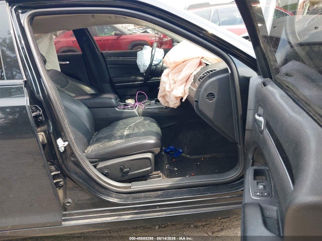 45885298 :رقم المزاد ، 2C3CCARG5FH868370 vin ، 2015 Chrysler 300 Limited مزاد بيع