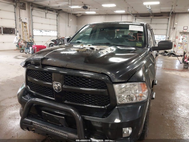 45885318 :رقم المزاد ، 1C6RR7FG5HS600577 vin ، 2017 Ram 1500 Express  4x4 6'4 Box مزاد بيع