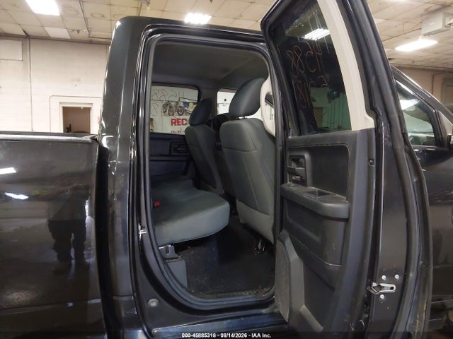 45885318 :رقم المزاد ، 1C6RR7FG5HS600577 vin ، 2017 Ram 1500 Express  4x4 6'4 Box مزاد بيع