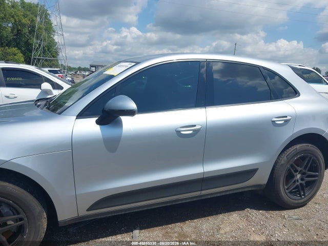 2017 Porsche Macan მანქანა იყიდება აუქციონზე, vin: WP1AA2A51HLB04903, აუქციონის ნომერი: 45885330