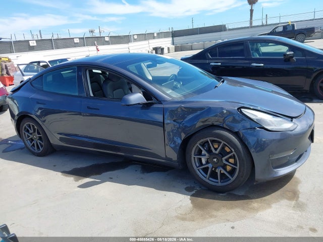 Продаж на аукціоні авто 2022 Tesla Model 3 Rear-wheel Drive, vin: 5YJ3E1EA6NF349081, номер лоту: 45885426