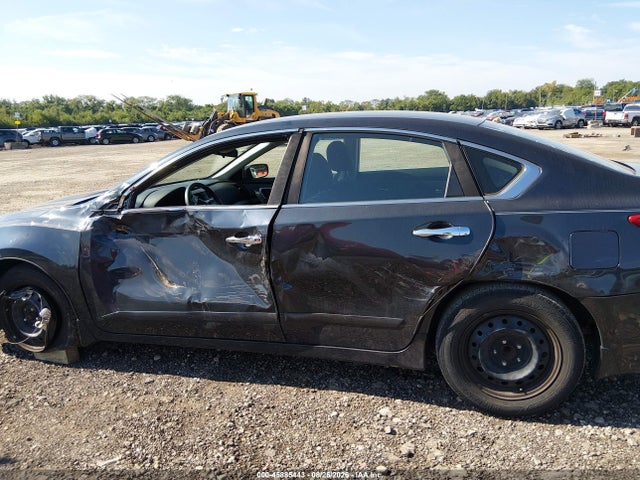 2016 Nissan Altima 2.5 S მანქანა იყიდება აუქციონზე, vin: 1N4AL3AP4GC113442, აუქციონის ნომერი: 45885443