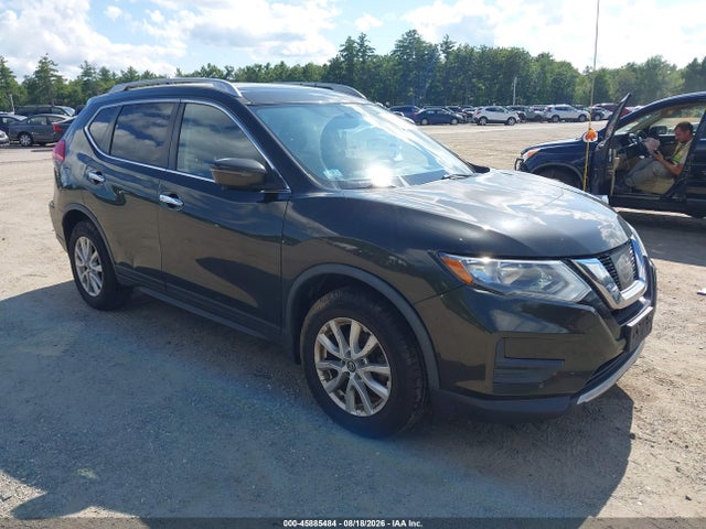 2017 Nissan Rogue Sv მანქანა იყიდება აუქციონზე, vin: JN8AT2MV3HW027364, აუქციონის ნომერი: 45885484