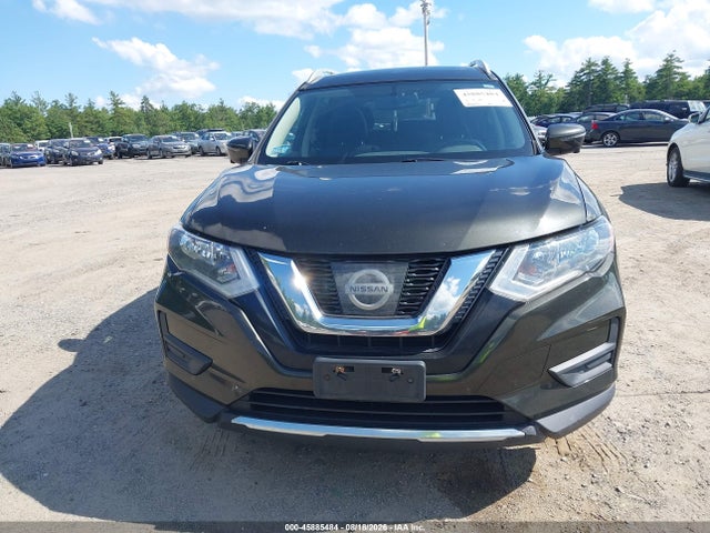 2017 Nissan Rogue Sv მანქანა იყიდება აუქციონზე, vin: JN8AT2MV3HW027364, აუქციონის ნომერი: 45885484