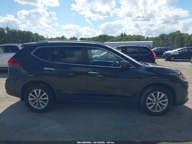 2017 Nissan Rogue Sv მანქანა იყიდება აუქციონზე, vin: JN8AT2MV3HW027364, აუქციონის ნომერი: 45885484
