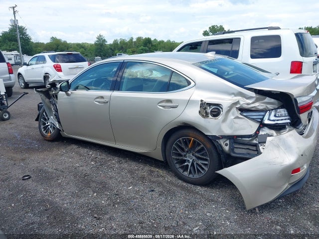 45885535 :رقم المزاد ، 58ABK1GG7GU032463 vin ، 2016 Lexus Es 350 مزاد بيع