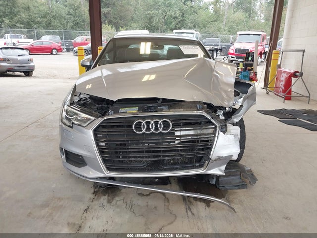 Audi A3 40 Premium/40 Titanium Premium 2019 WAUAUGFF3KA097993 Image 12