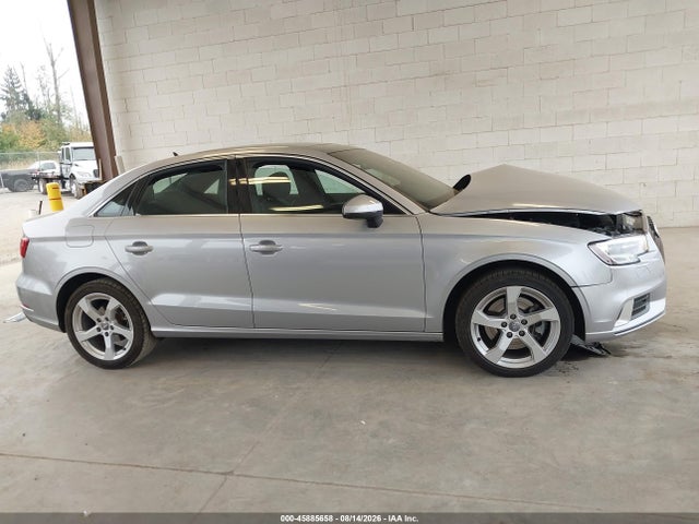 Audi A3 40 Premium/40 Titanium Premium 2019 WAUAUGFF3KA097993 Image 13