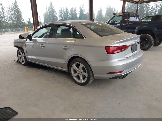 Audi A3 40 Premium/40 Titanium Premium 2019 WAUAUGFF3KA097993 Image 3
