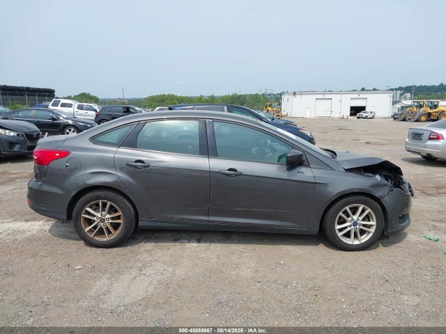 Ford FOCUS SE 2018 1FADP3F22JL250210 Image 13