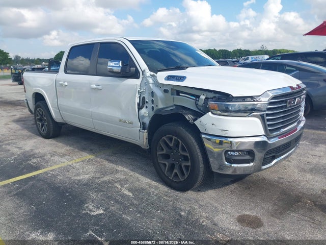 2026 Ram 1500 Laramie  4x4 5'7 Box მანქანა იყიდება აუქციონზე, vin: 3C6SRFJP6T4159725, აუქციონის ნომერი: 45885672